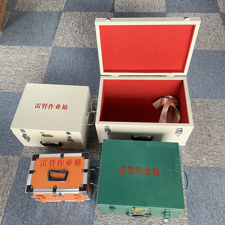 积石山爆破工程作业箱如何选择？玻璃钢与传统材质的全面对比